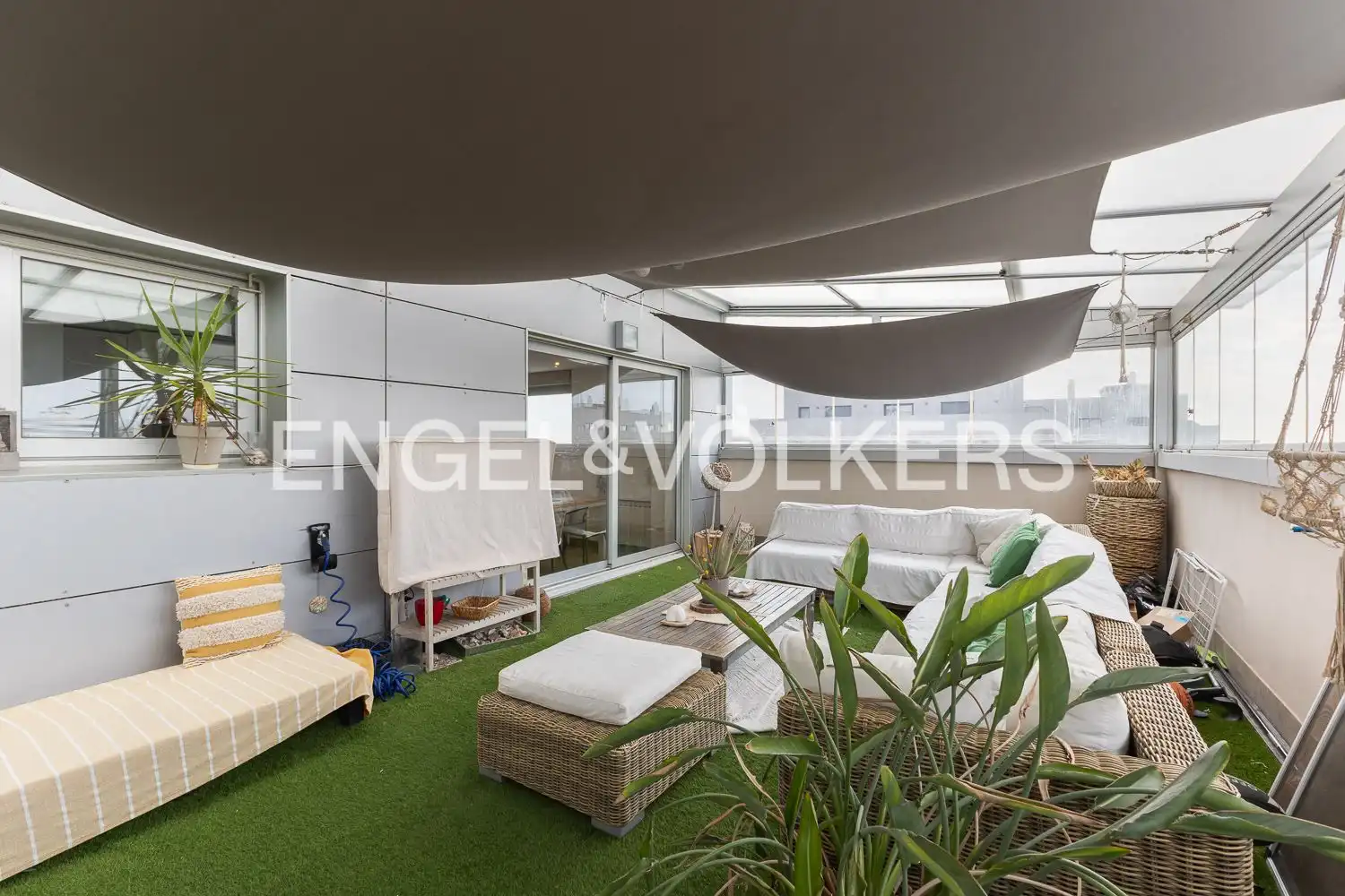 Terrassa de Dúplex en venda en Valencia amb Aire condicionat, Calefacció i Jardí privat