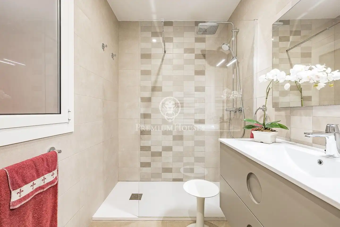Bany de Apartament en venda en Barcelona amb Aire condicionat, Calefacció i Terrassa