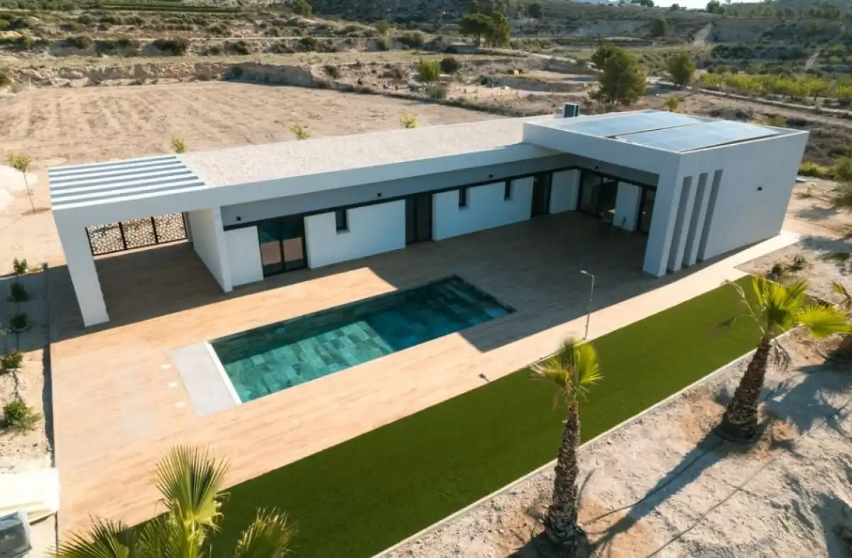 Villa mit Pool zum Verkauf in El Pinós / Pinoso, imagen 2