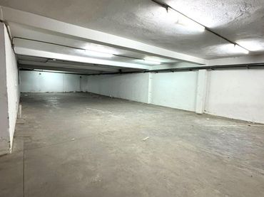Local comercial de lloguer a Nueva Alcalá