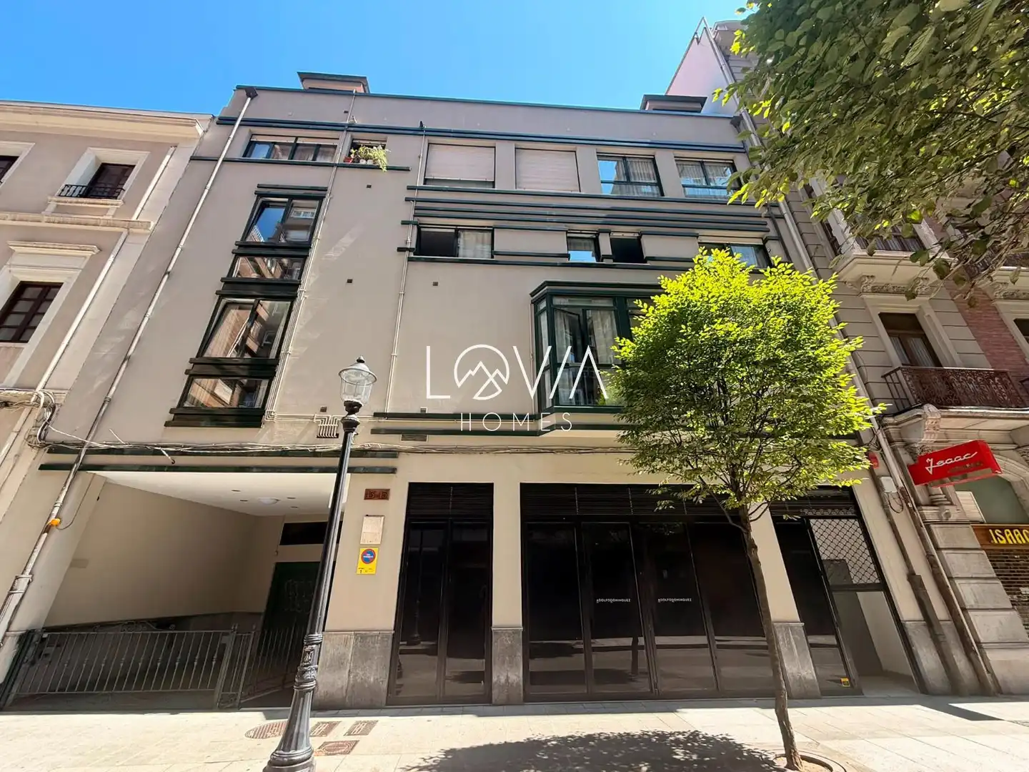Vista exterior de Piso en venta en Gijón 