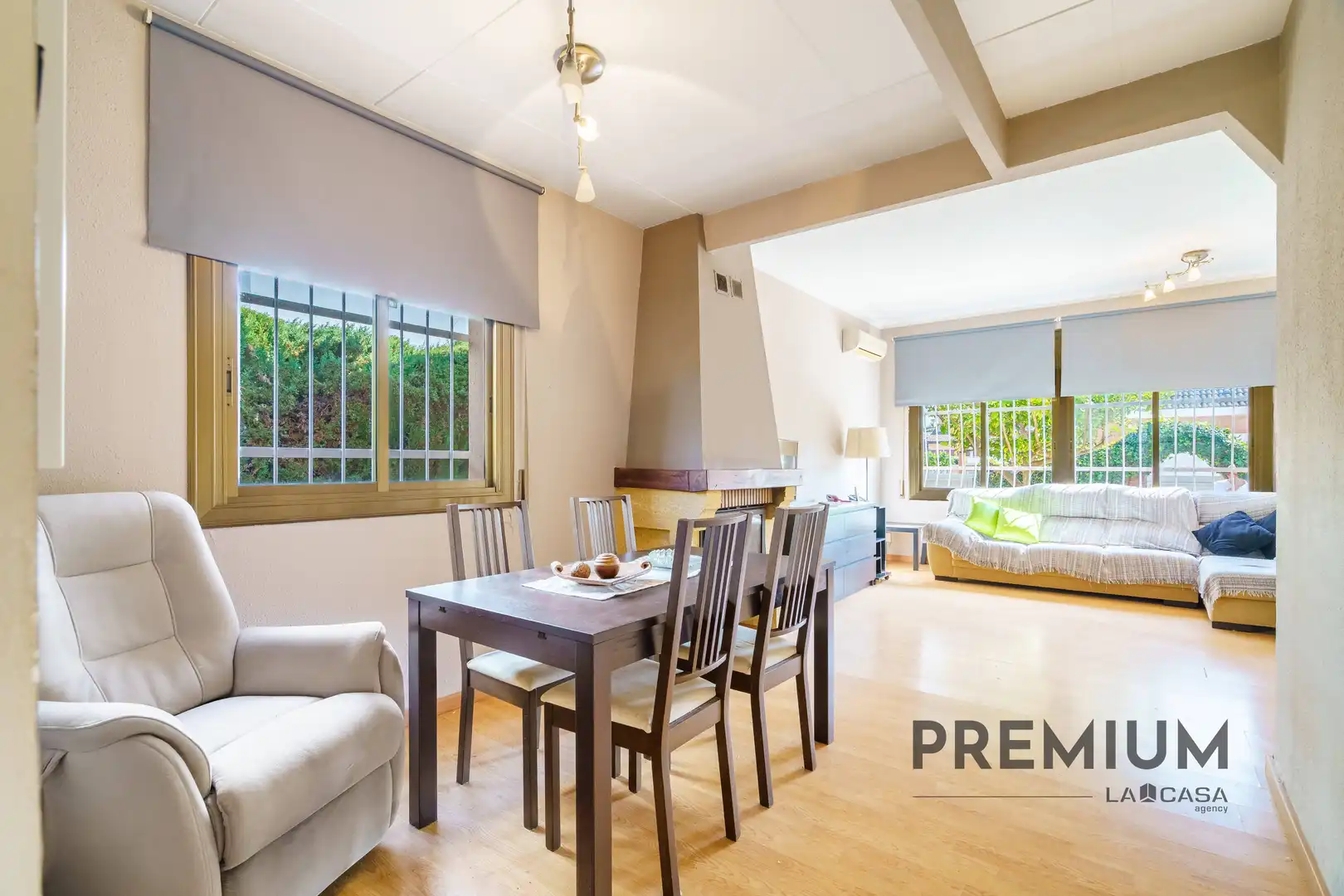 Exterior view of Houses for sale in Castelldefels  with Terrace and Balcony