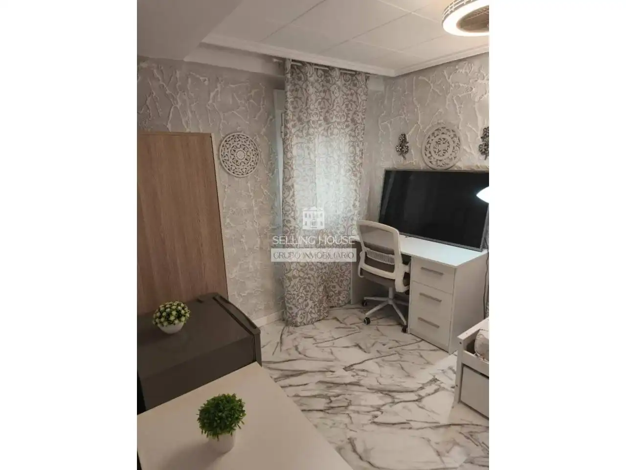 Habitación de Piso en venta en Xirivella con Aire acondicionado y Amueblado
