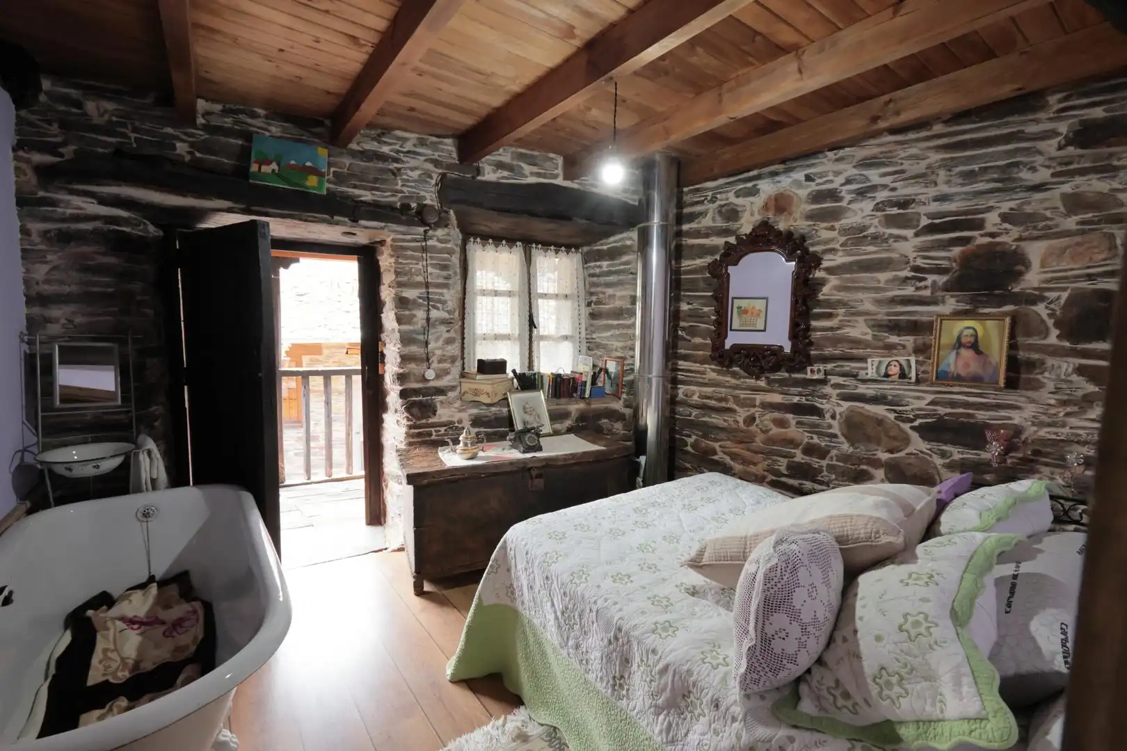 Casa rústica amb terrassa en venda a Villafranca del Bierzo, imagen 15