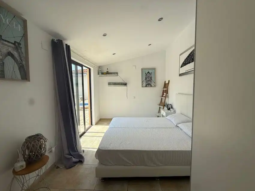 Dormitori de Casa o xalet en venda en Mont-roig del Camp amb Traster i Piscina
