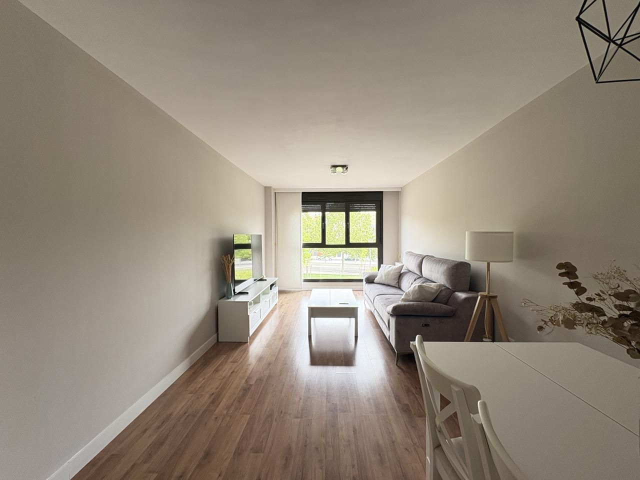 Living room of Flat to rent in Paracuellos de Jarama  with Heating, Storage room and Community pool