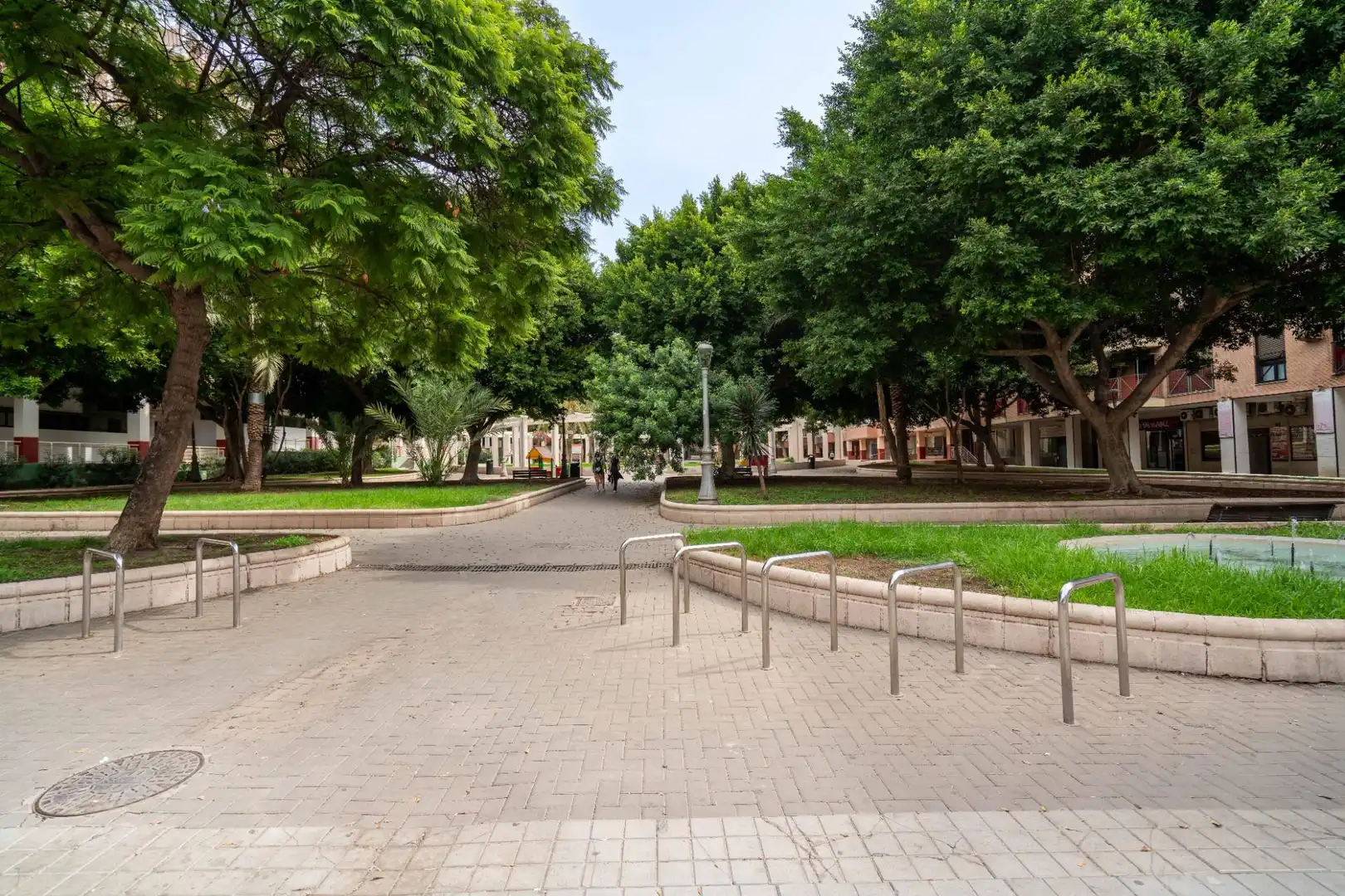 Vista exterior de Pis de lloguer en Almería amb Terrassa