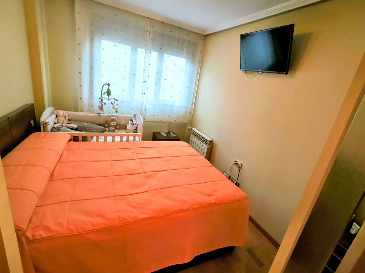 Habitación de Piso en venta en Madrid con Aire acondicionado, Calefacción y Jardín privado