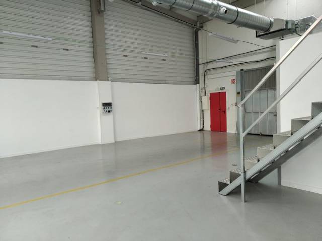 Oficina en Alquiler en Urbi