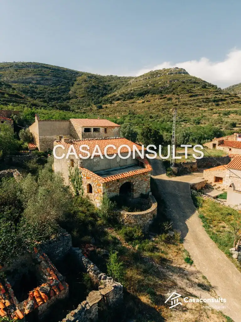 Casa rústica en venta en Albocàsser