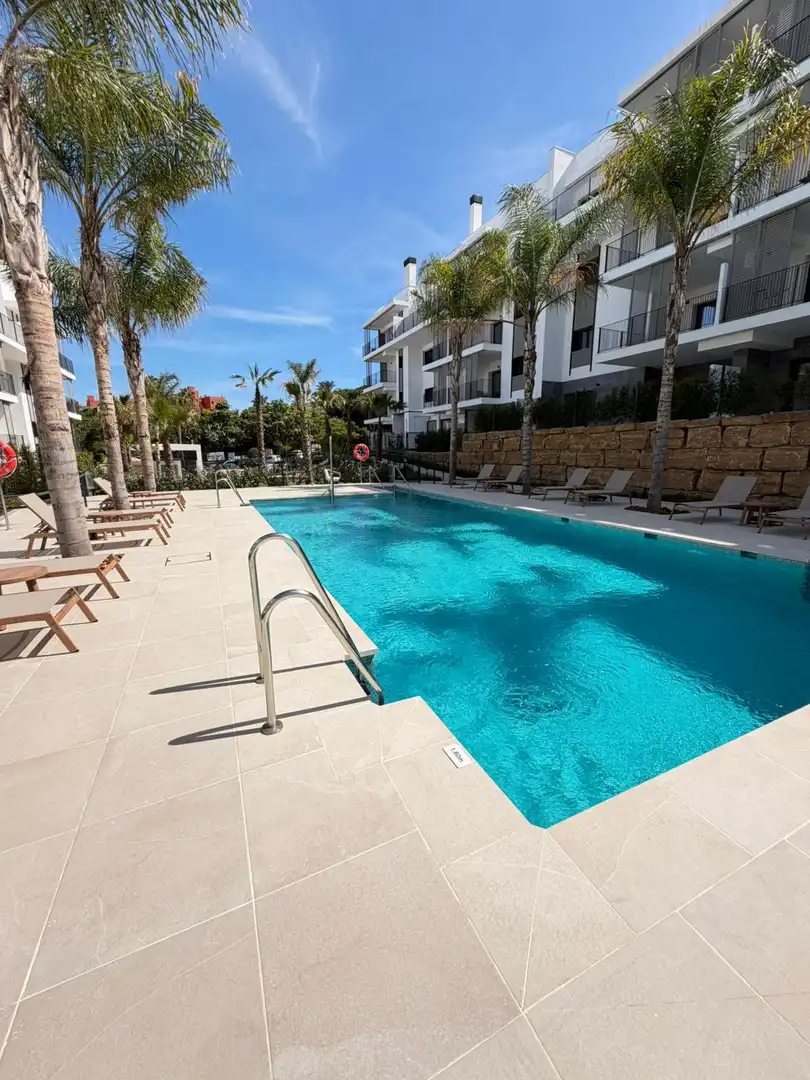 Apartamento con terraza en venta en Estepona Pueblo, imagen 3