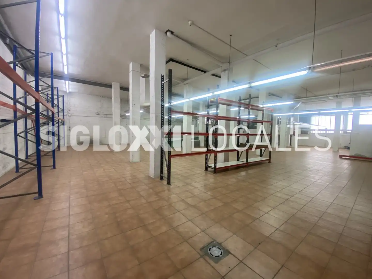 Local commercial à vendre à ROVELLAT, imagen 5