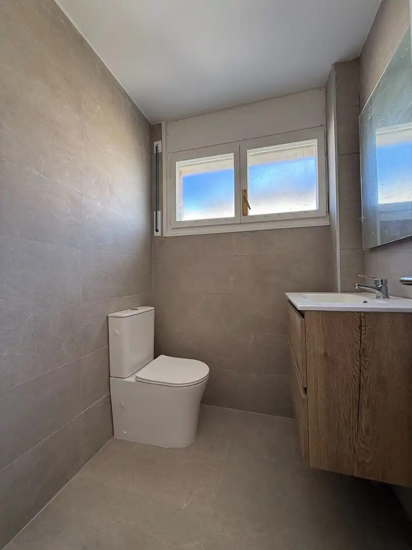 Badezimmer von Büro zur Miete in El Poble Sec