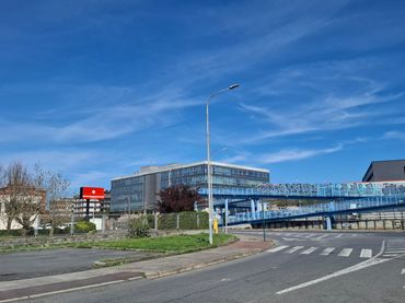 Office space with lift to rent in Avenida Txorierri 9