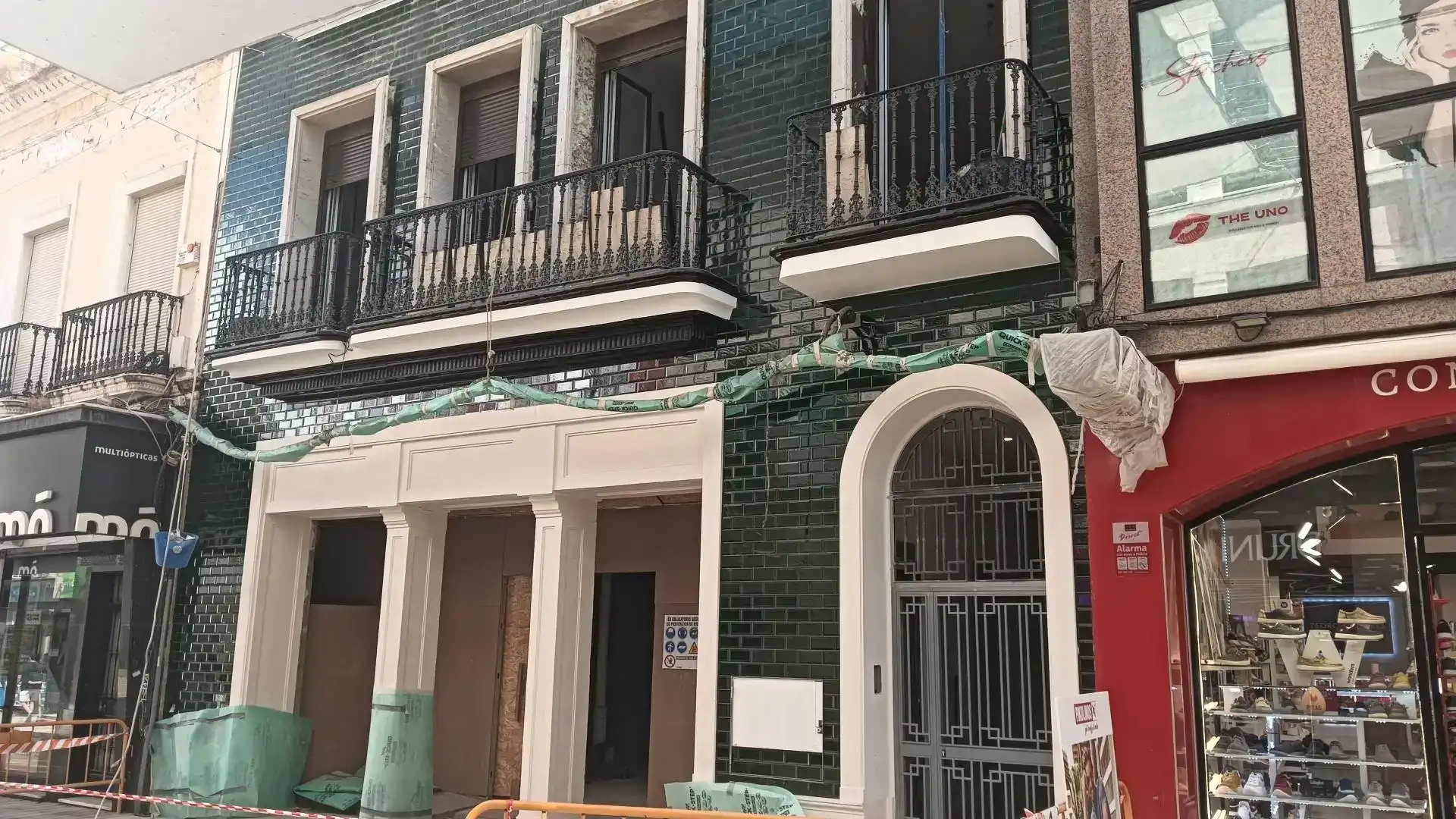 Vista exterior de Apartament en venda en  Huelva Capital amb Aire condicionat i Balcó
