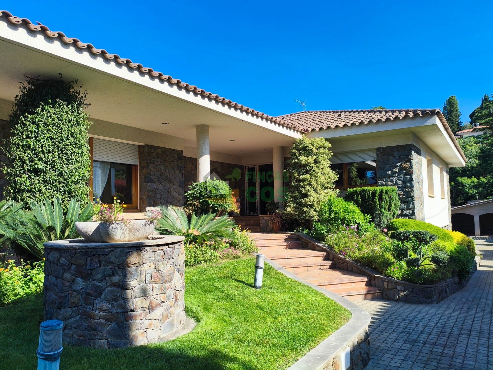 Exterior view of House or chalet for sale in La Garriga  with Air Conditioner, Private garden and Terrace
