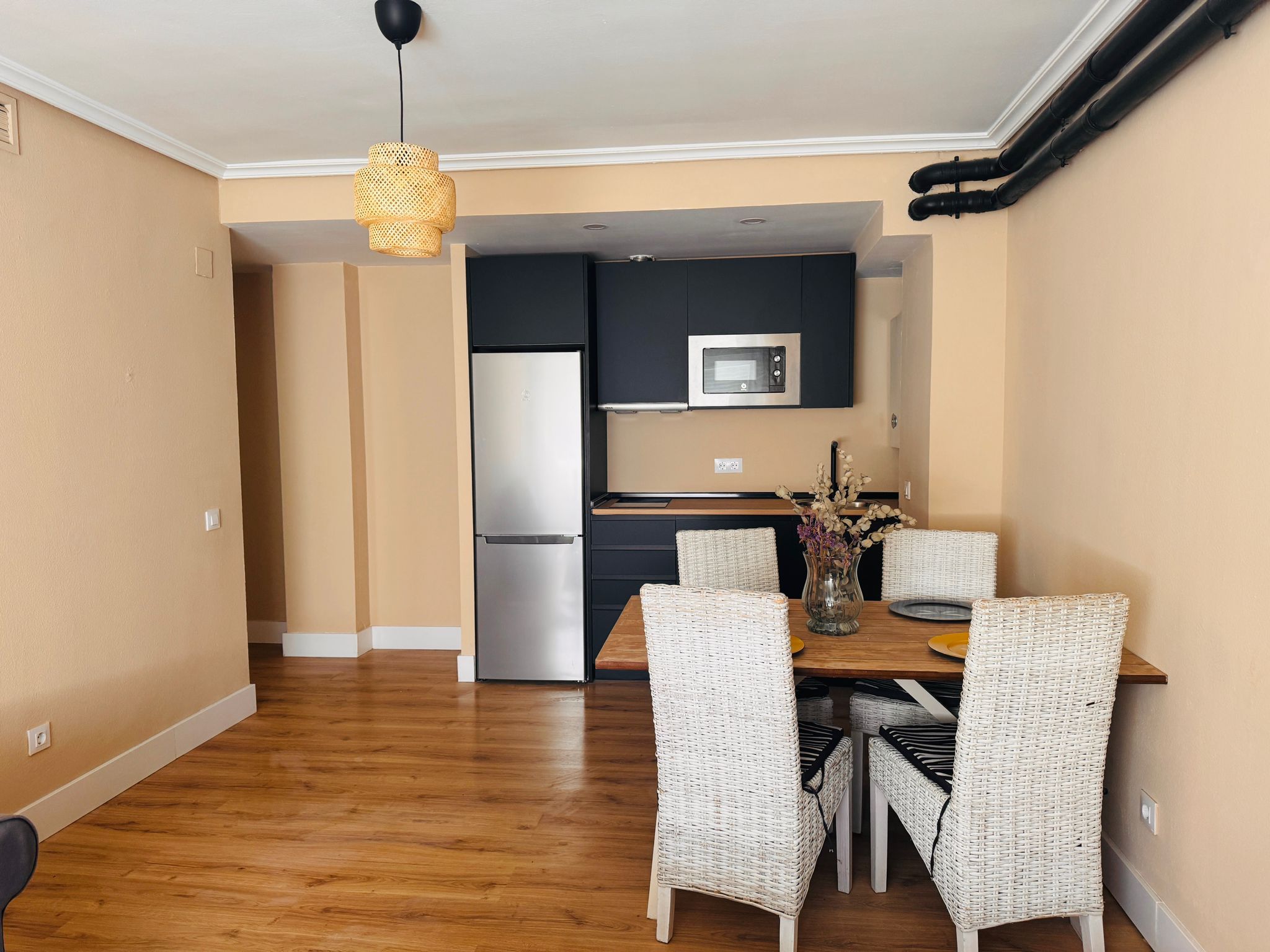 Cuina de Apartament de lloguer en Cáceres Capital amb Aire condicionat, Calefacció i Moblat