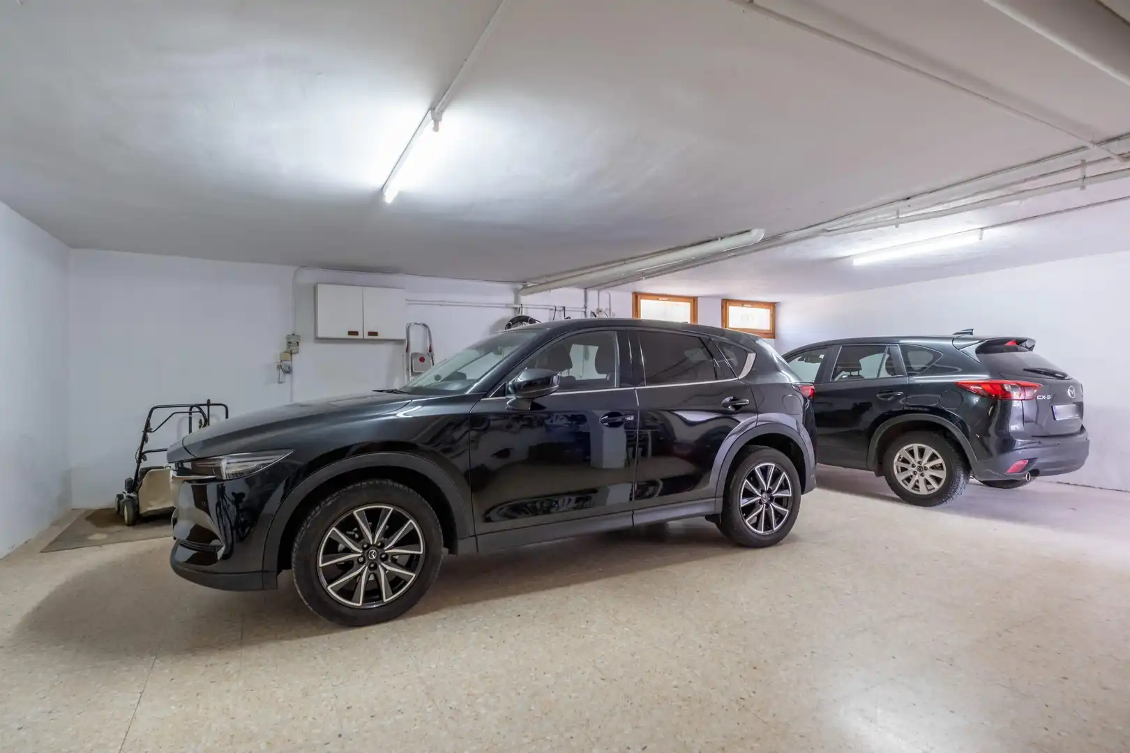 Parking de Casa o chalet en venta en Zaragoza con Jardín privado, Terraza y Piscina