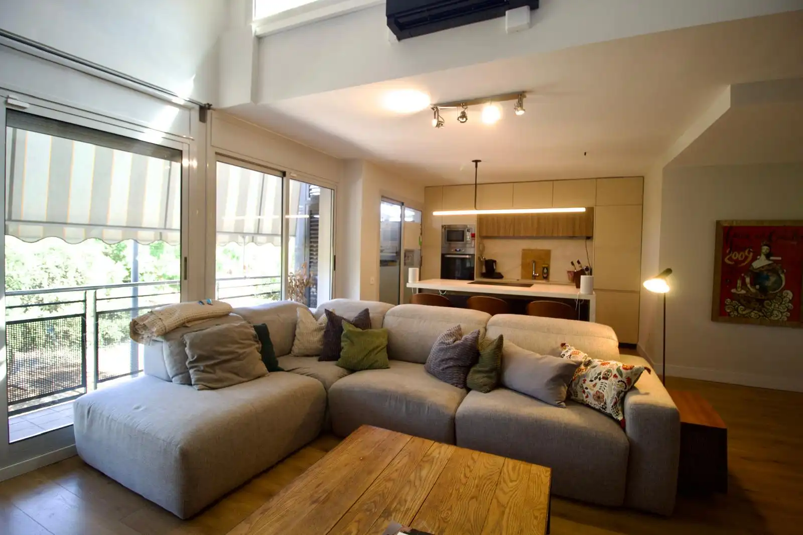 Duplex with terrace for sale in Plaça Can Prat, imagen 3