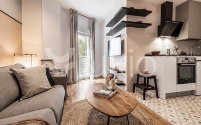 Sala d'estar de Apartament de lloguer en  Madrid Capital amb Aire condicionat