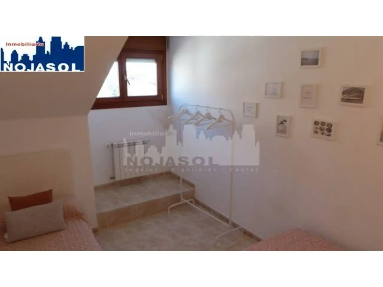 Dormitori de Àtic de lloguer en Noja amb Calefacció, Terrassa i Moblat