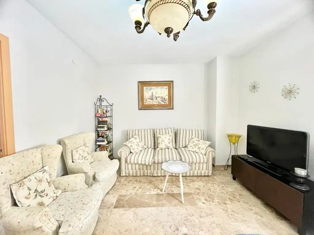 Sala de estar de Piso de alquiler en Granada con Aire acondicionado, Calefacción y Amueblado
