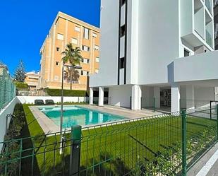 Piscina de Apartament en venda en Oliva amb Aire condicionat i Terrassa