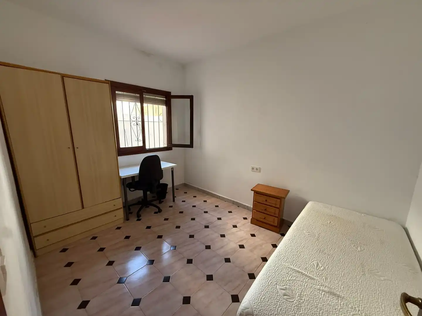 Habitación de Casa o chalet en venta en Teatinos - Universidad