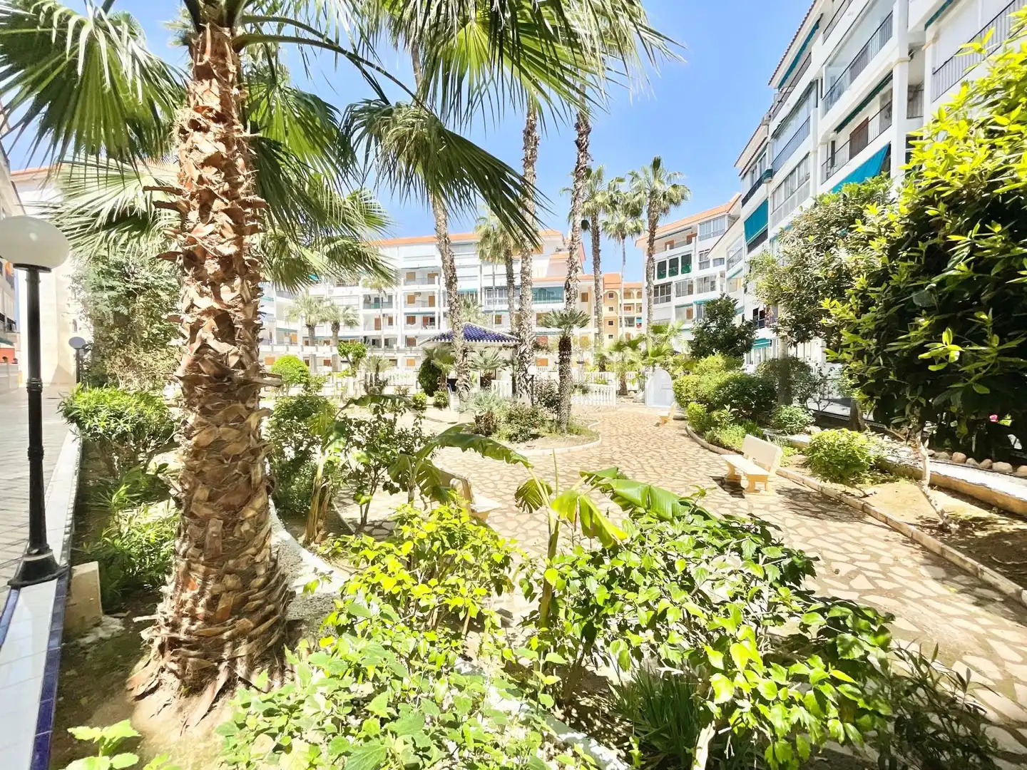 Außenansicht von Wohnung zur Miete in Torrevieja mit Klimaanlage, Heizung und Schwimmbad