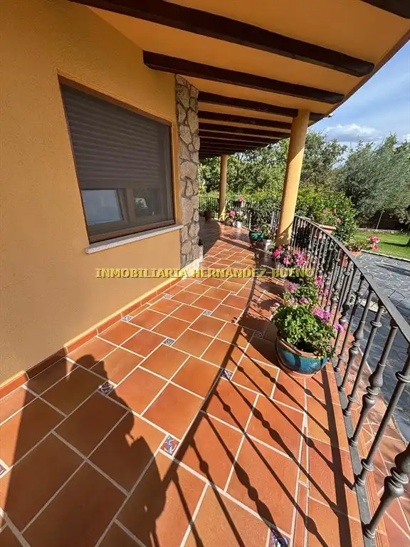 Terrassa de Casa o xalet en venda en Sequeros amb Calefacció, Jardí privat i Terrassa