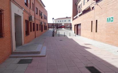 Vista exterior de Pis en venda en Torrejón del Rey amb Calefacció