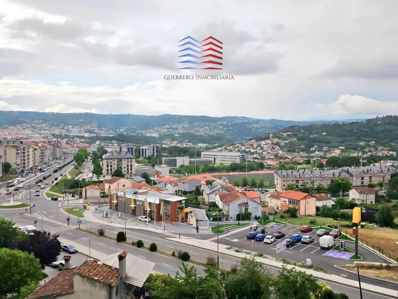 Vista exterior de Pis de lloguer en Ourense Capital  amb Calefacció, Moblat i Balcó