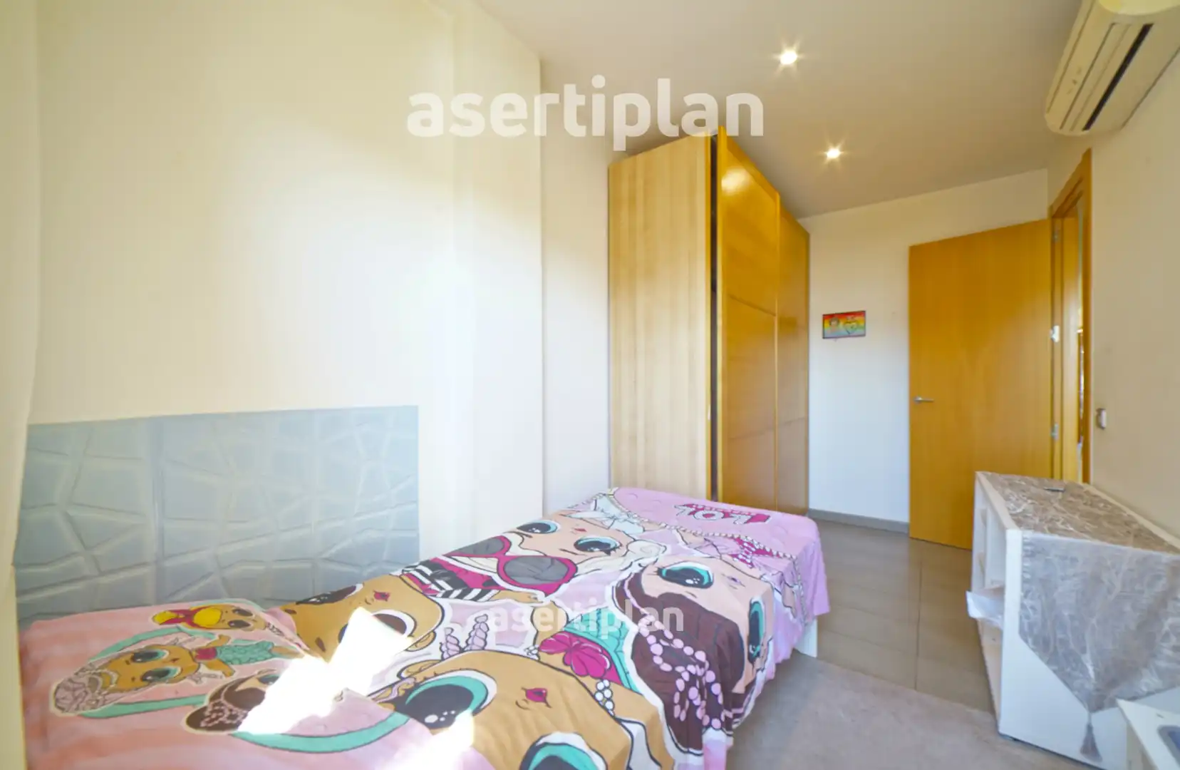 Wohnung zur Miete in Camí Ral de la Mercè, Centre