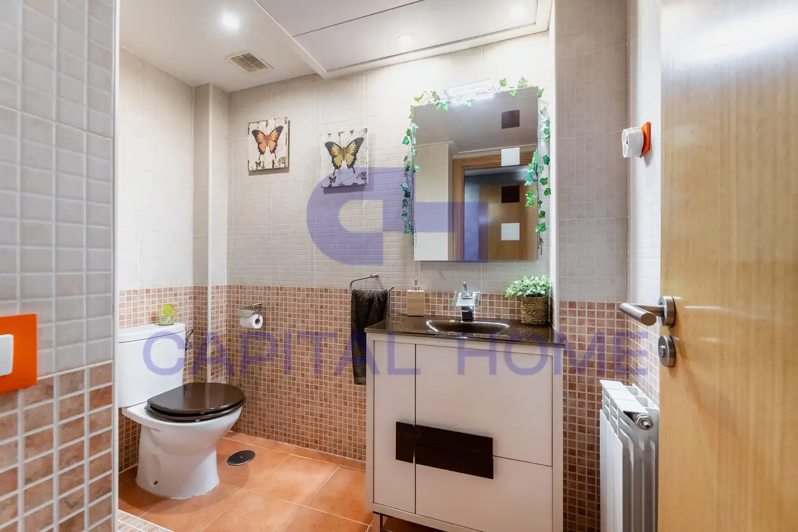 Baño de Piso en venta en Navalcarnero con Aire acondicionado, Calefacción y Terraza