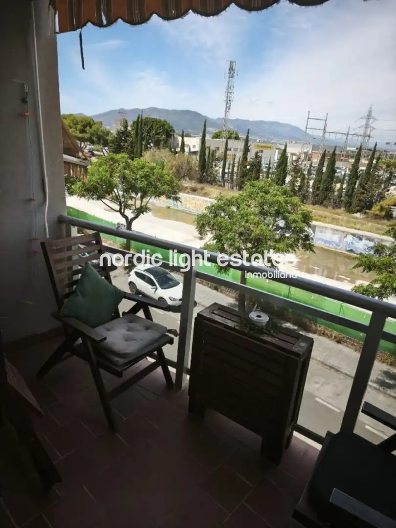 Vista exterior de Piso en venta en Málaga con Terraza, Trastero y Piscina