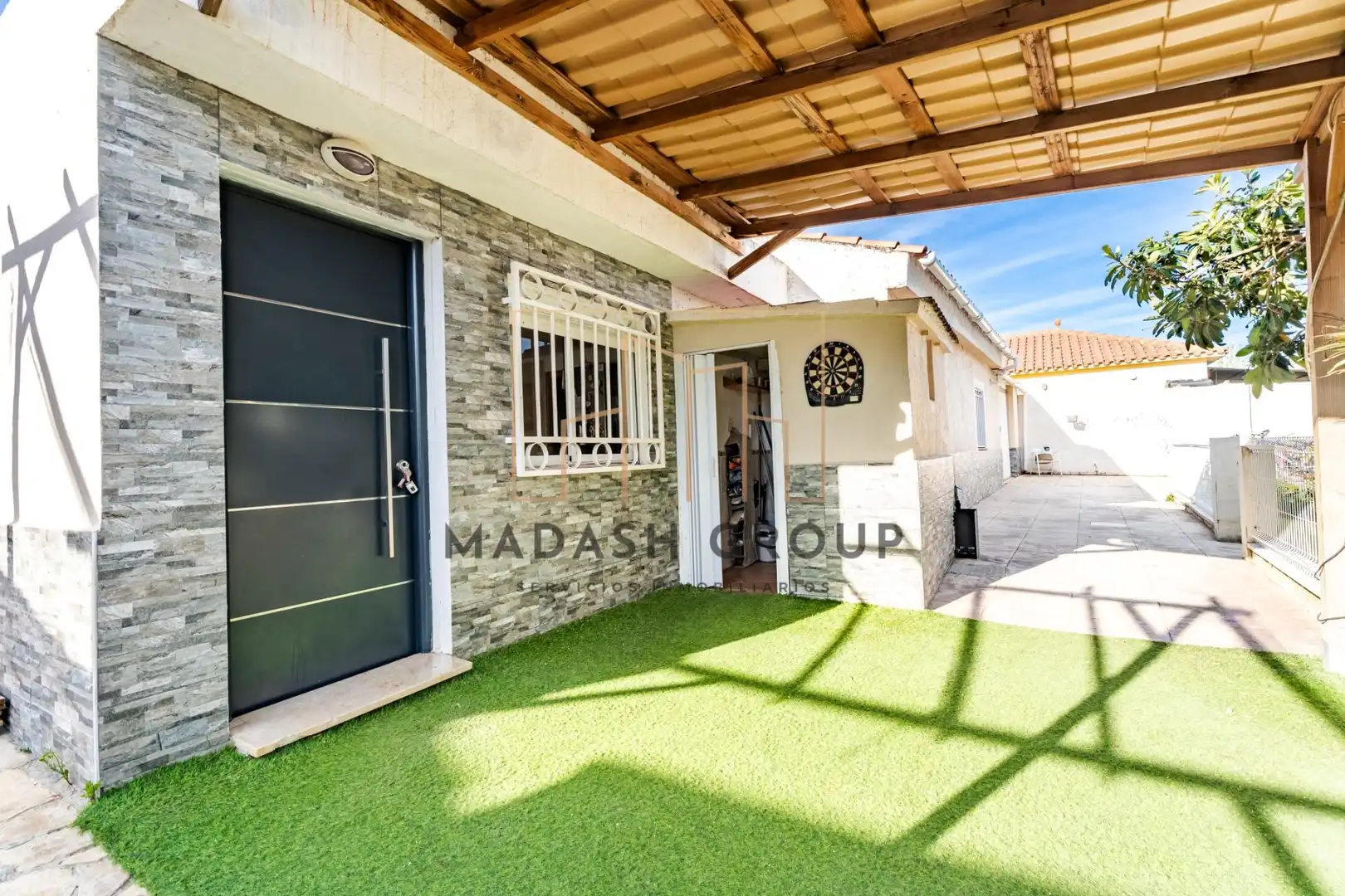 Vista exterior de Casa o chalet en venta en Mont-roig del Camp con Aire acondicionado, Trastero y Piscina