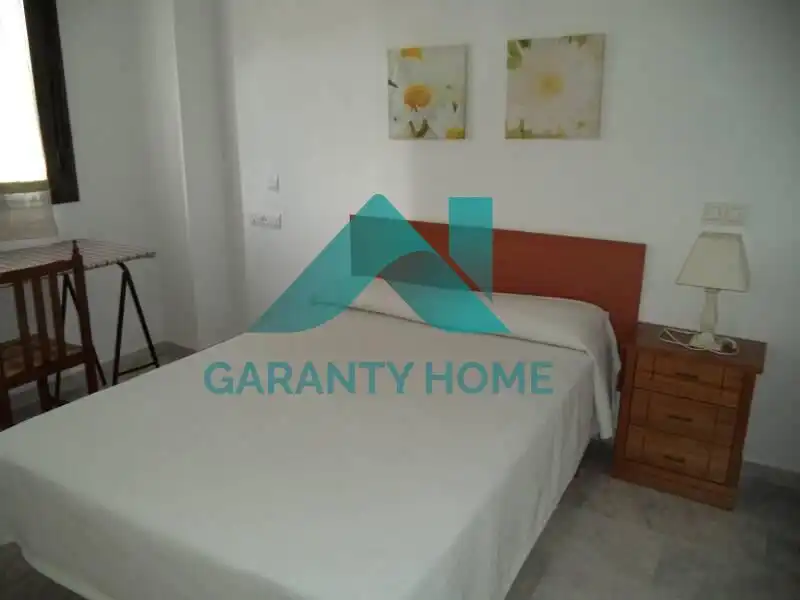 Habitación de Apartamento de alquiler en Cáceres con Aire acondicionado, Calefacción y Terraza