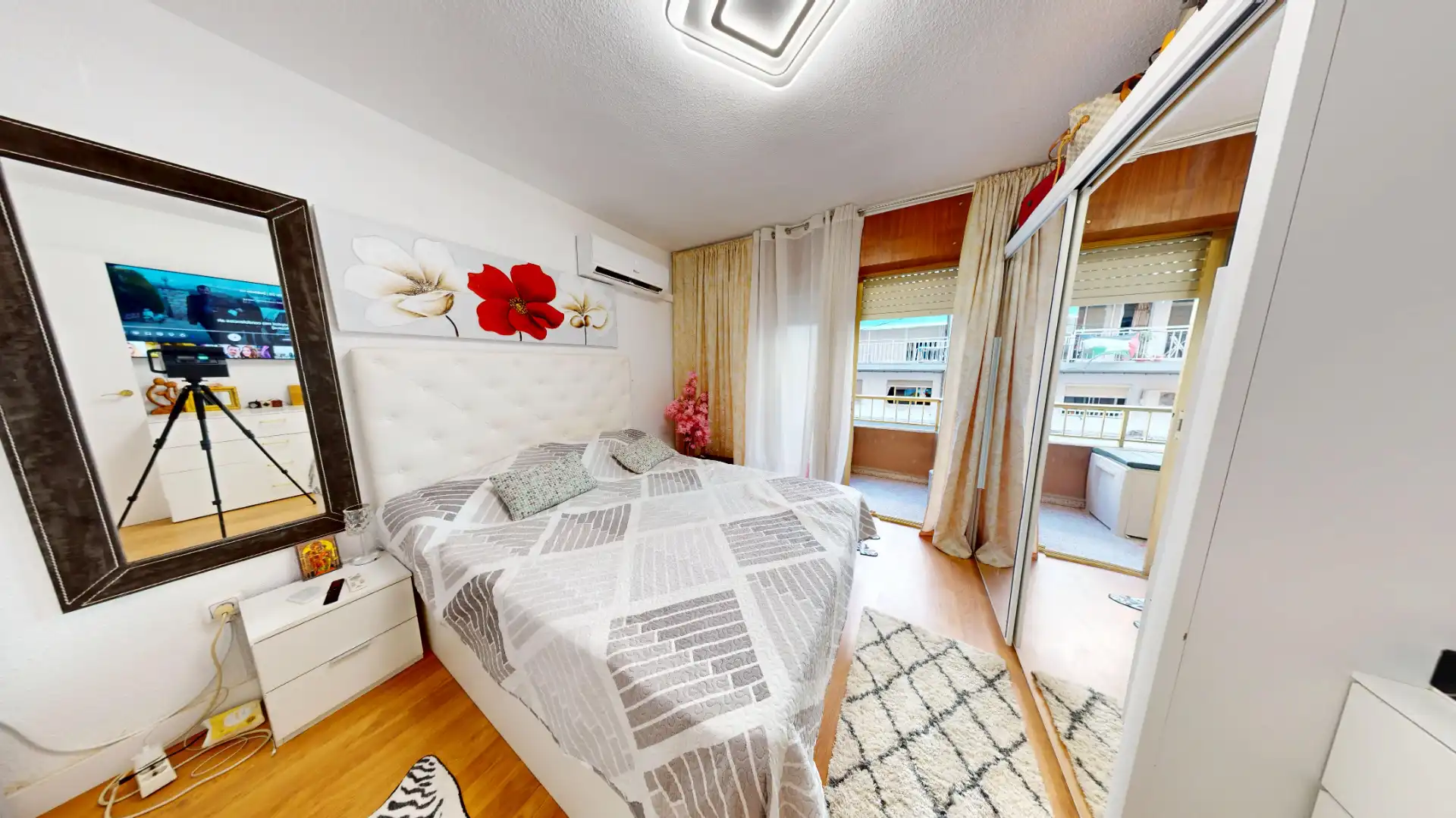 Bedroom of Flat for sale in Alicante / Alacant  with Air Conditioner, Private garden and Terrace