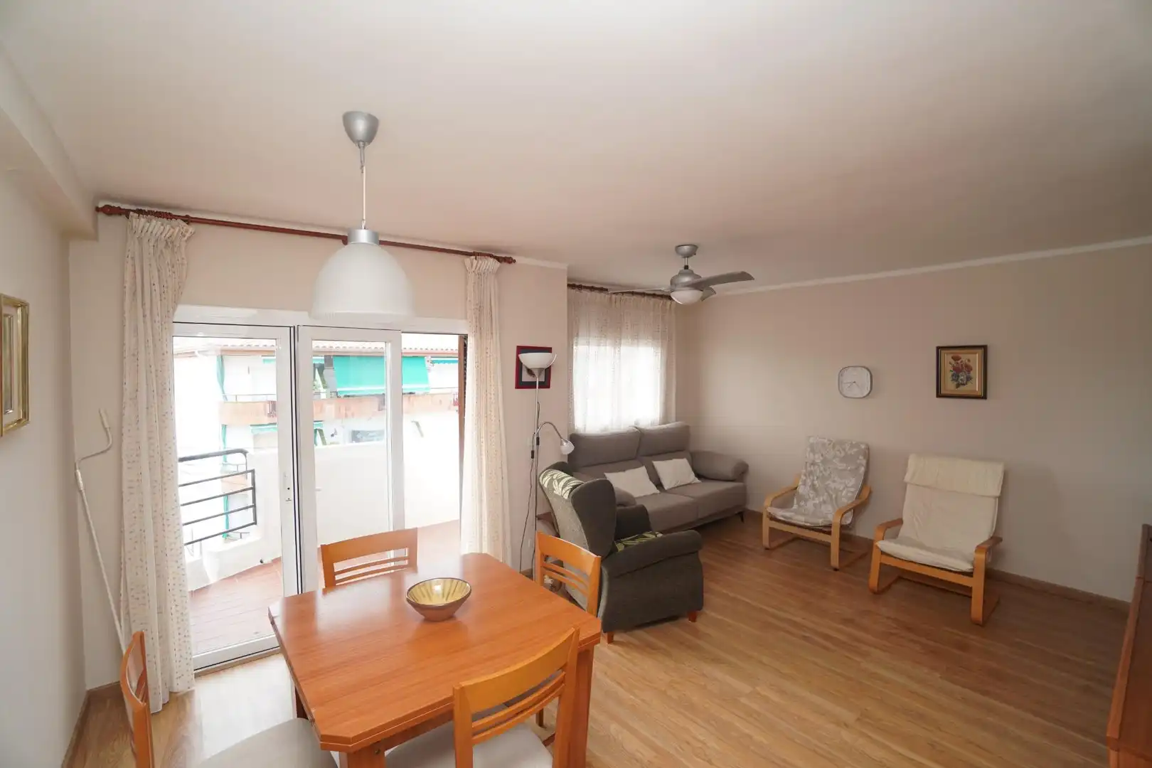 Living room of Flat for rent in El Vendrell  with Furnished and Balcony