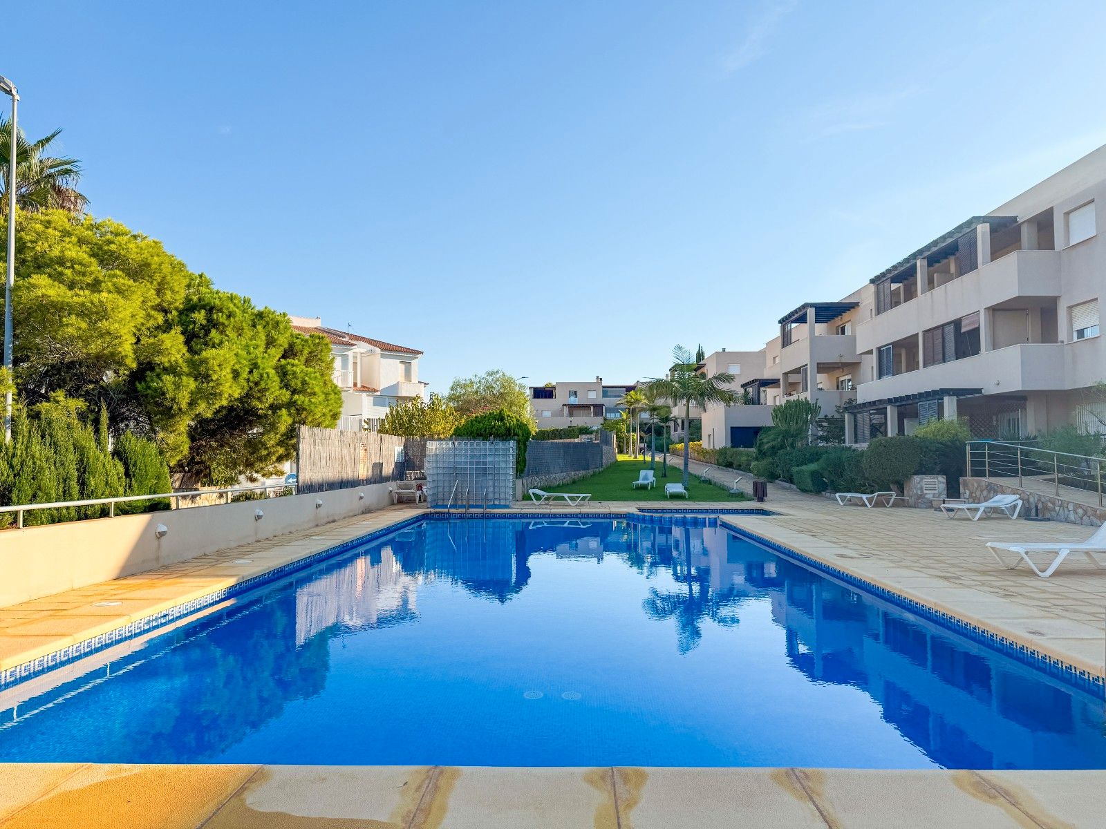 Swimming pool of Flat for sale in Águilas  with Terrace, Storage room and Swimming Pool