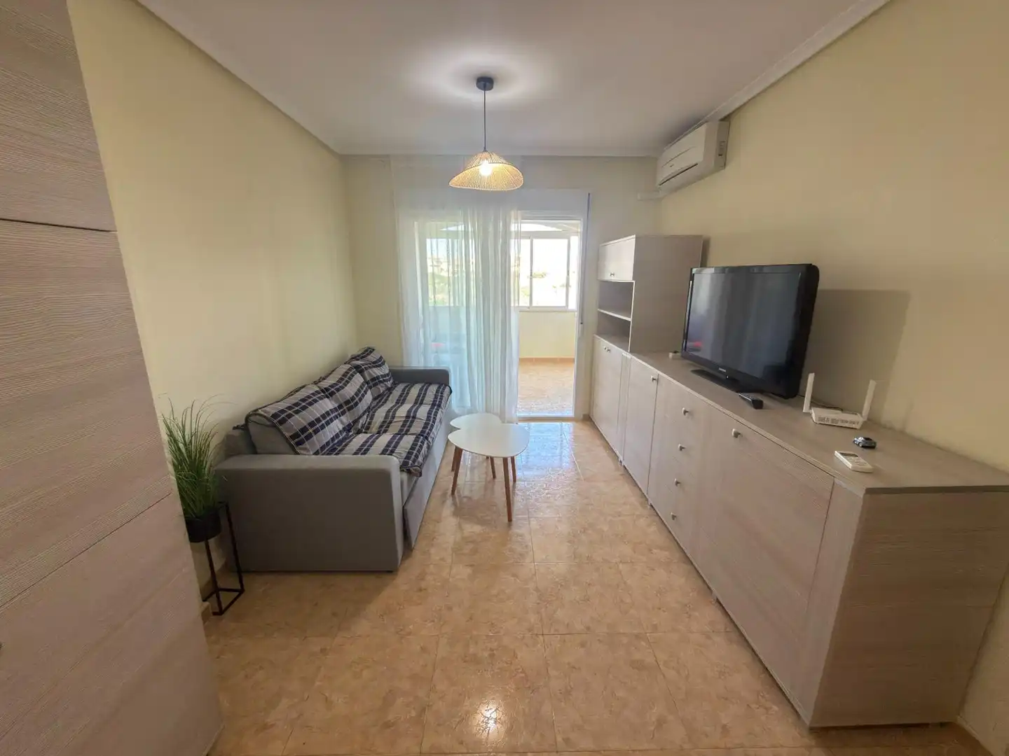 Apartament amb terrassa de lloguer a Calle HELENA 2, imagen 2