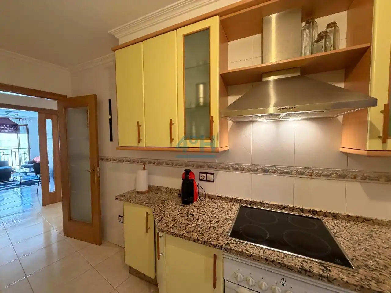 Cocina de Apartamento en venta en O Grove   con Calefacción, Terraza y Amueblado