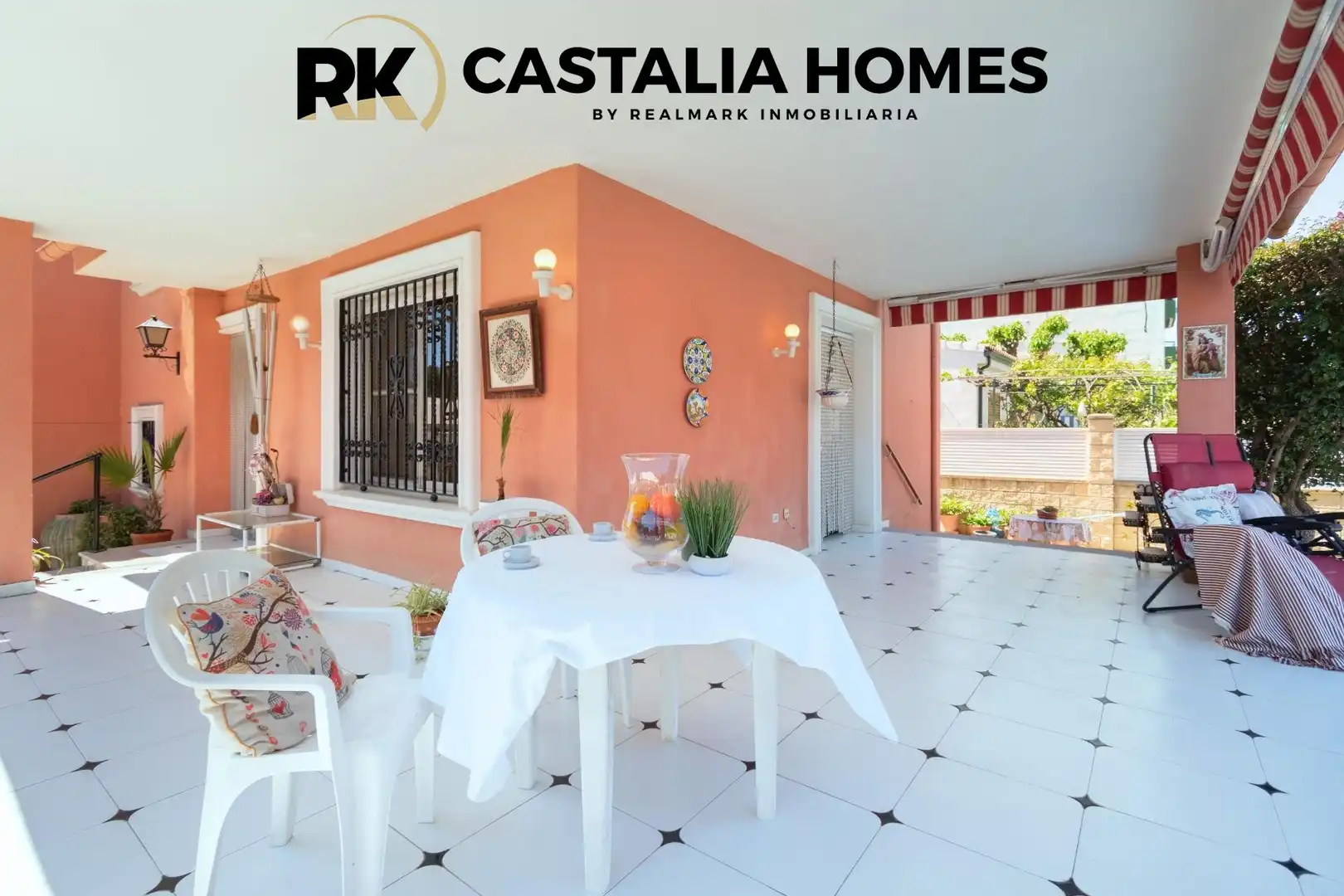 Vista exterior de Casa o chalet en venta en Benicasim / Benicàssim con Calefacción, Jardín privado y Terraza