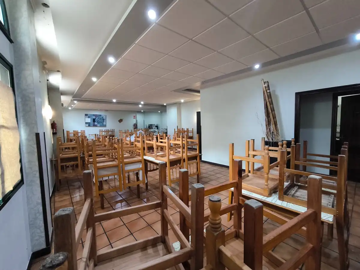 Local comercial de lloguer a Vilagarcía, imagen 4