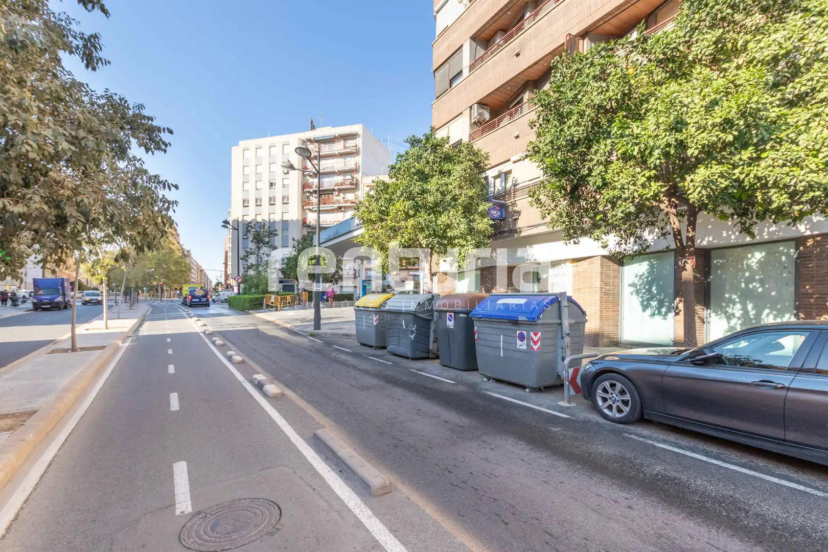 Vista exterior de Local de alquiler en Valencia con Aire acondicionado