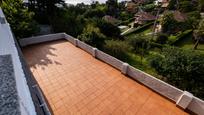 Terrassa de Casa adosada en venda en Gijón  amb Terrassa