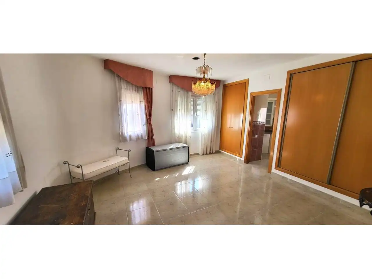 Terraced house with pool for sale in Avenida Sevilla, imagen 8