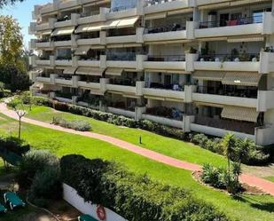 Vista exterior de Pis en venda en Marbella amb Terrassa, Moblat i Forn