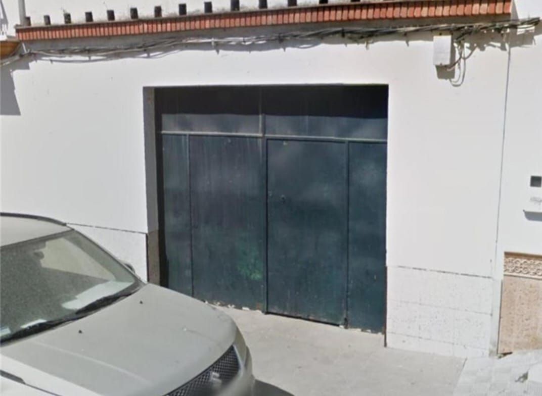 Aparcament de Local en venda en Moguer