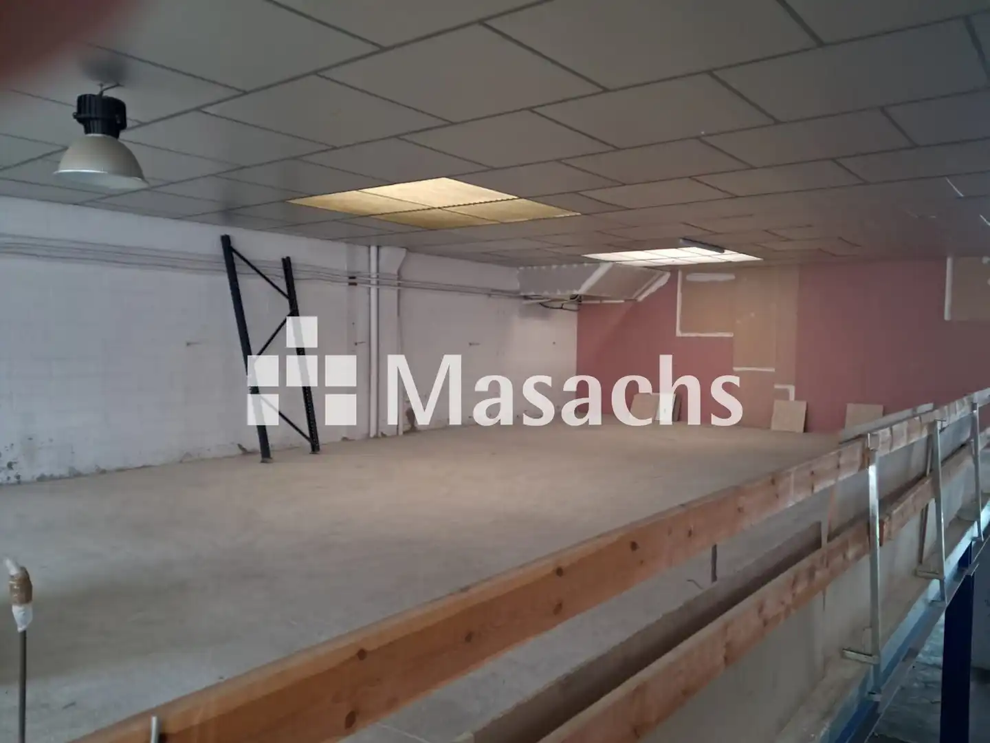 Industrial buildings for rent in Girona